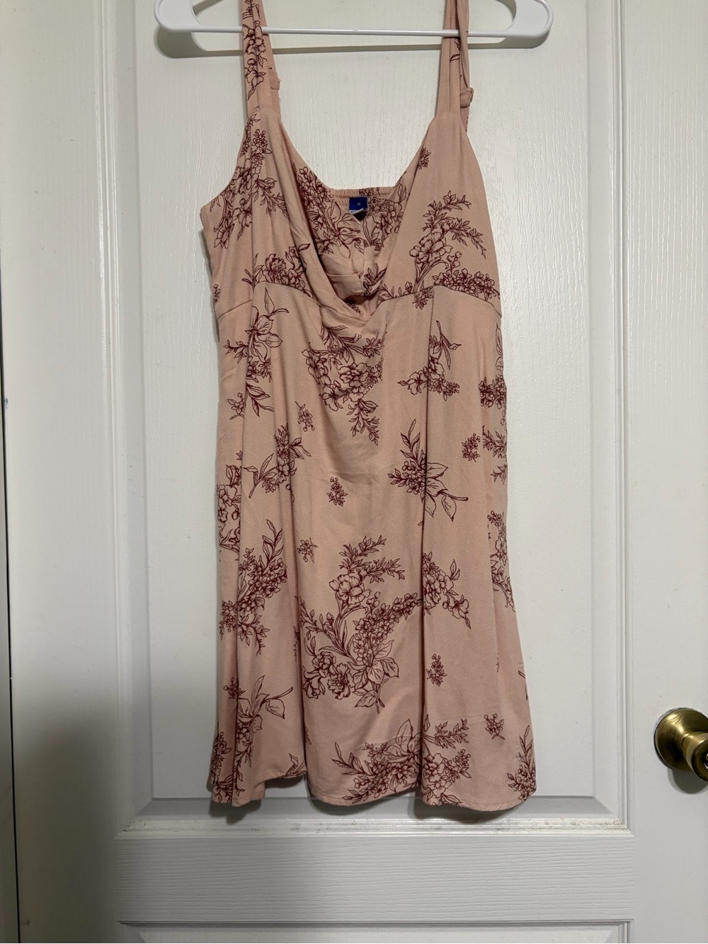 Old navy size small Women’s Floral Dress in Blush